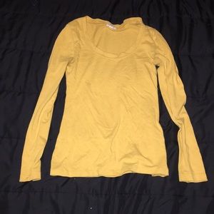 ⭐️Yellow long sleeve⭐️